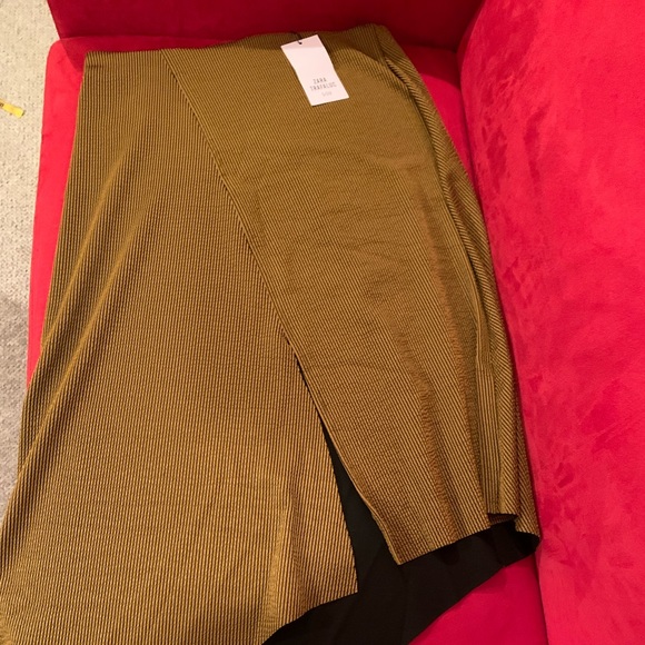 Zara midi skirt with elastic waistband - Picture 4 of 5